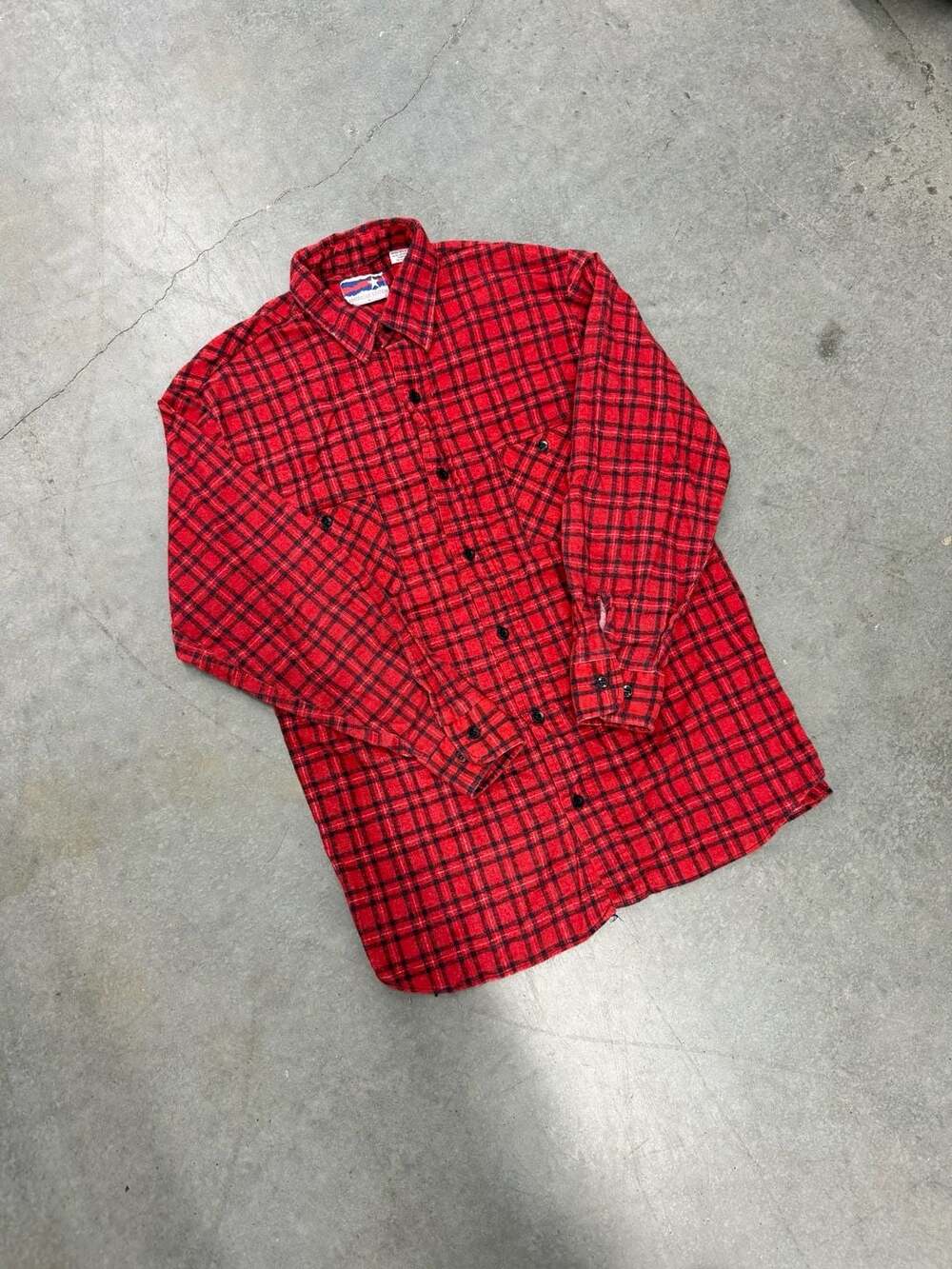 Vintage 90s American Edition Red/Blue Plaid Workwear Flannel Button-Up Size L